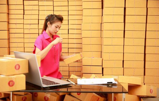 Wholesale Meaning: How to Optimise Stock, Sales, and Distribution